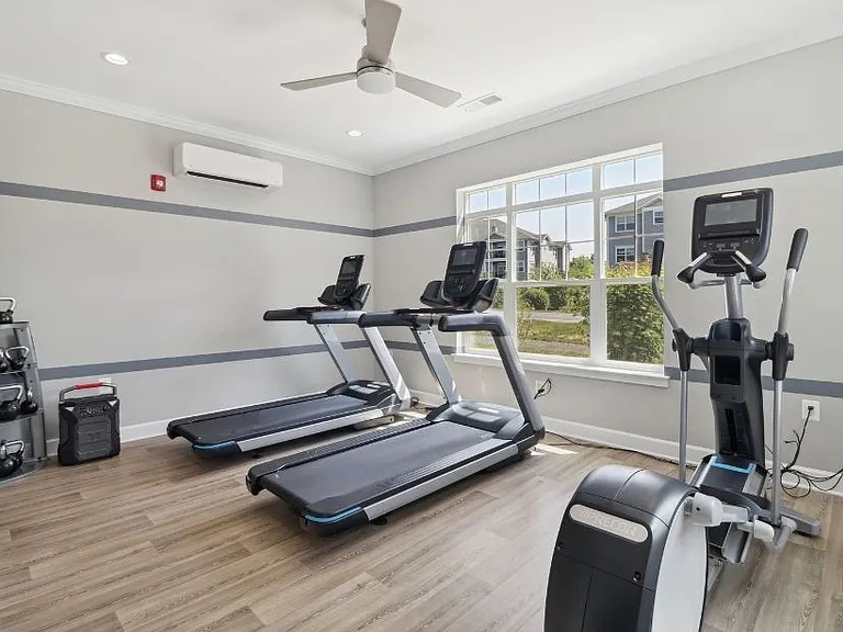 Avanti Luxury Apartments — Photo 17