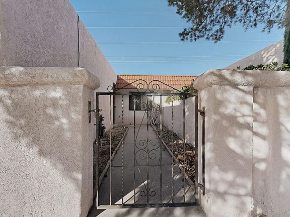 5th image of 12137 Calle Zagal NE