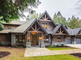 2615 Dogwood Dr, Surrey, BC V4A 3K4