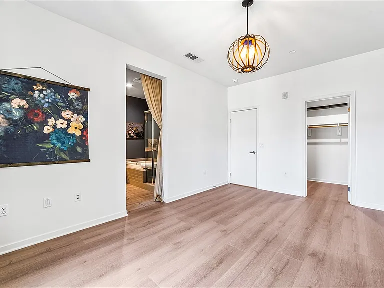 664 Colorado Cir — Photo 20