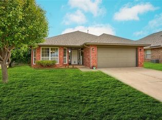 17616 Black Hawk Dr, Edmond, OK 73012
