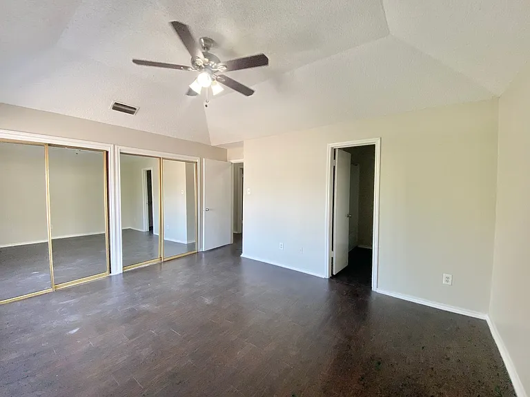 2202 Prairie Creek Trl — Photo 25