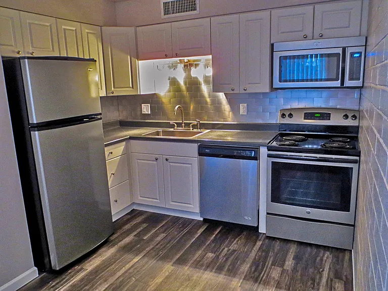 Winterhaven Apartments — Photo 26