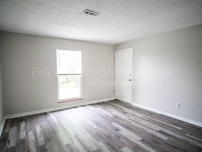 4800 Cannon Ridge Dr #C — Photo 2