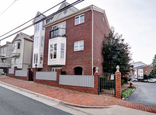 101 Chesterfield Pl SW, Leesburg, VA 20175