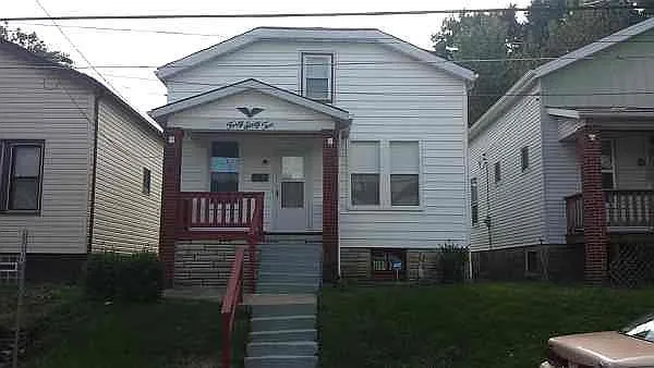 4062 Schiller Pl photo 1