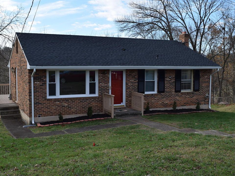 1st image of 969 Shelbourne Ave