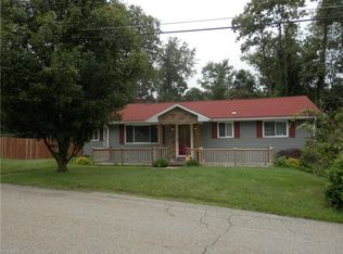 381 Frostview Dr, Wintersville, OH 43953