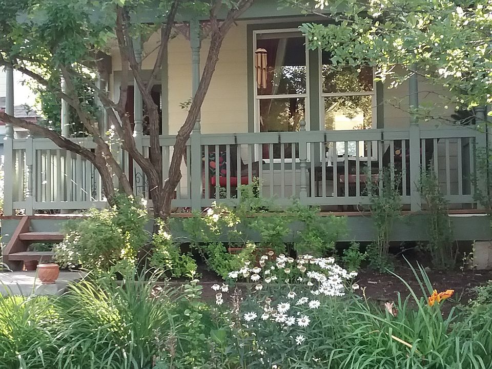 2nd image of 460 Boyd Dr