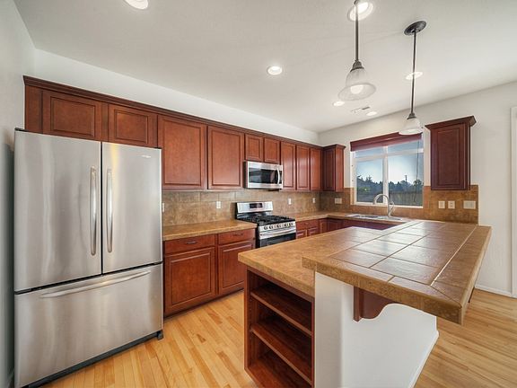 3rd image of 6126 40th Street Ct E
