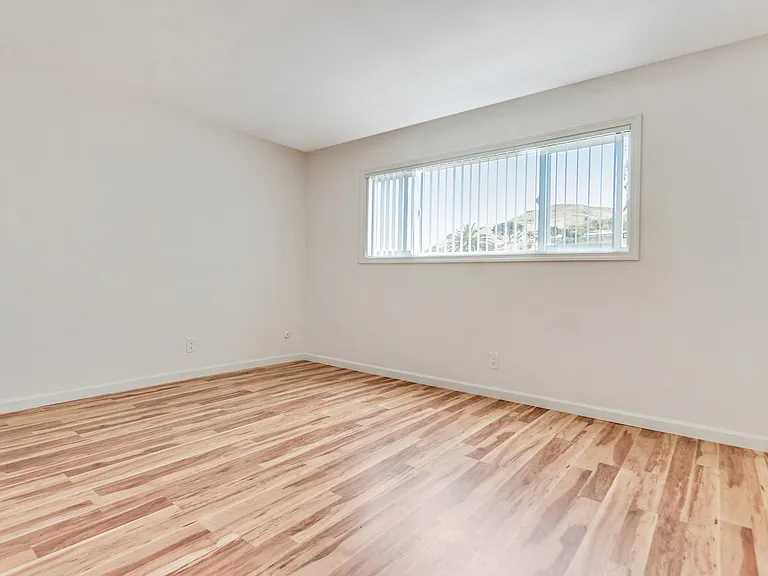 9520 Lucerne Ave — Photo 13