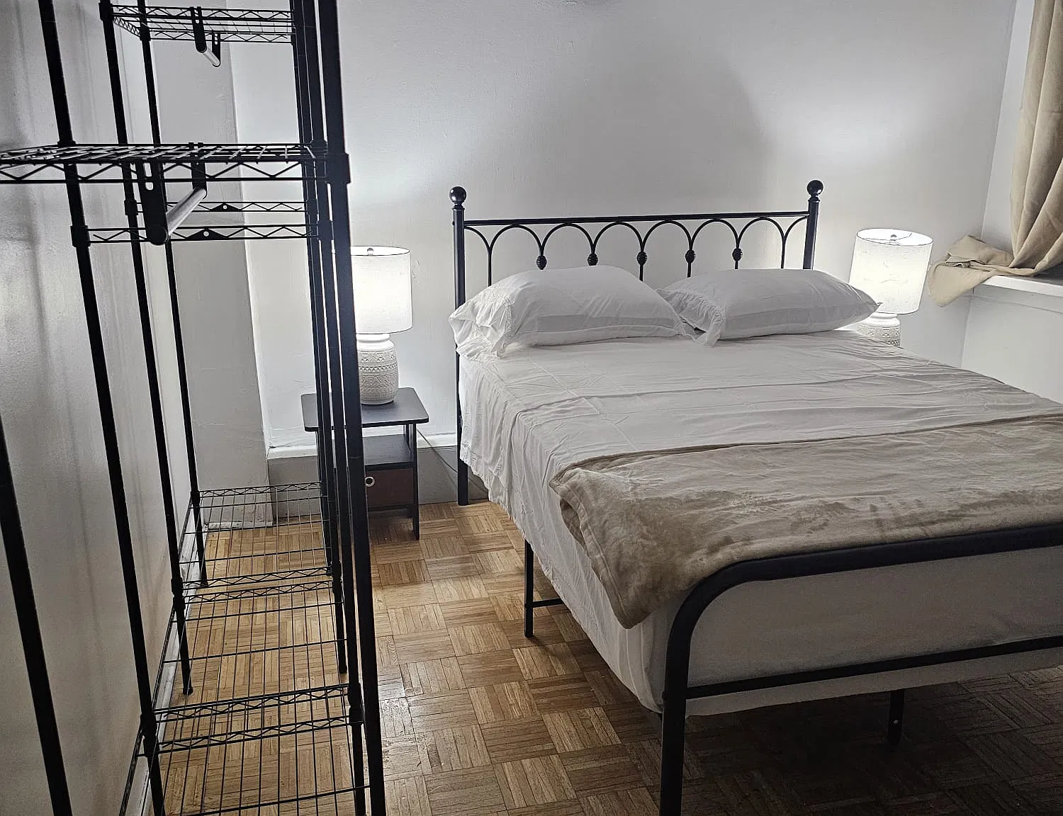 3 bed, $1,000 — Photo 1