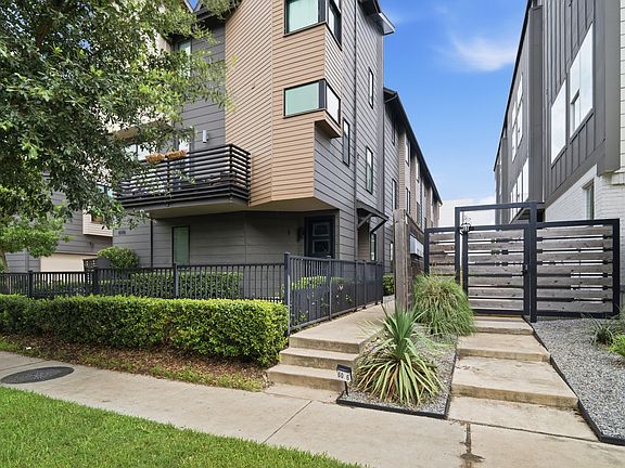 2nd image of 6016 Hudson St #2