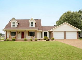 147 W Oak Hill Dr, Florence, AL 35633