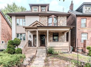 154 Victor Ave, Toronto, ON M4K 1B1