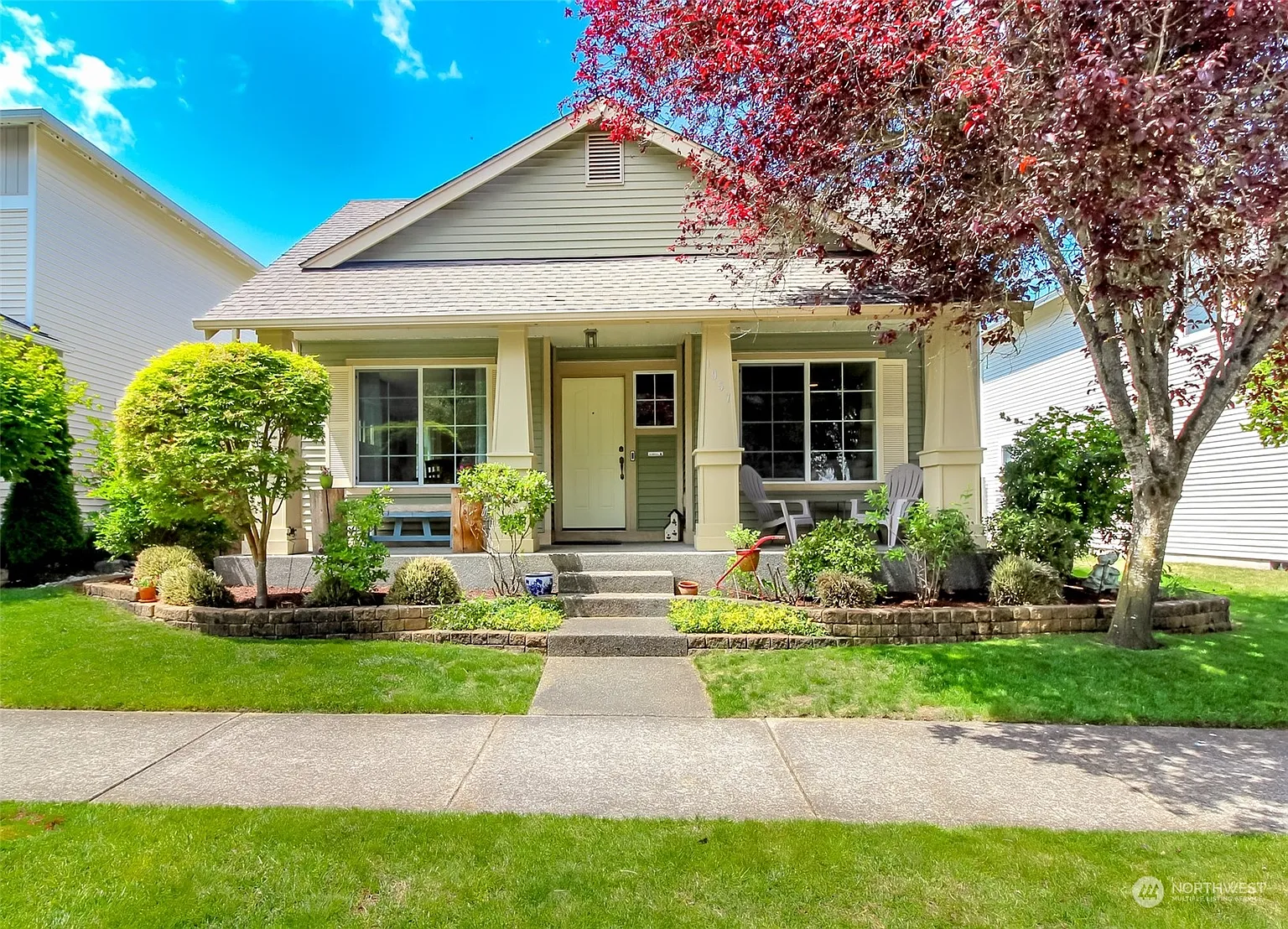 1957 Jensen Avenue photo 1