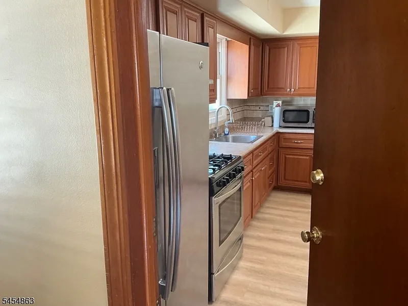 2 bed, 1.5 bath, $2,300 — Photo 3