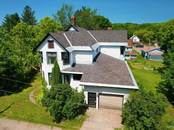 23146 Fir Ave, Dollar Bay, MI 49922