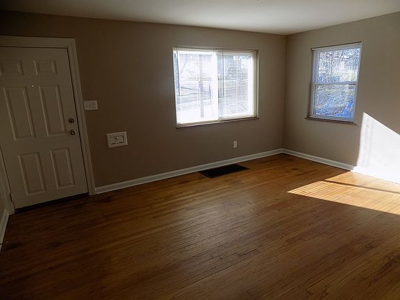 3rd image of 2732 Barthas Pl