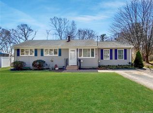 110 Indigo St, Groton, CT 06355