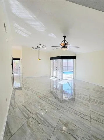 531 SW 167th Ter — Photo 13