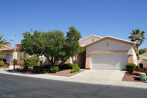 318 Palm Trace Ave Photo 1