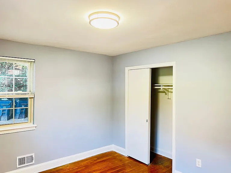 8717 Plymouth St — Photo 11