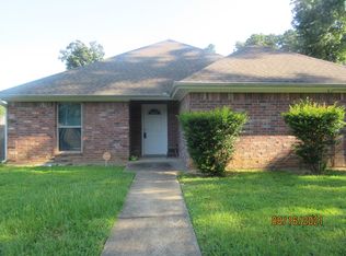 1911 Tanglewood Cir, Nacogdoches, TX 75961