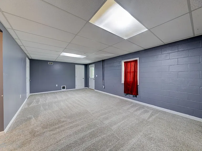 3253 N Senseney Cir — Photo 13