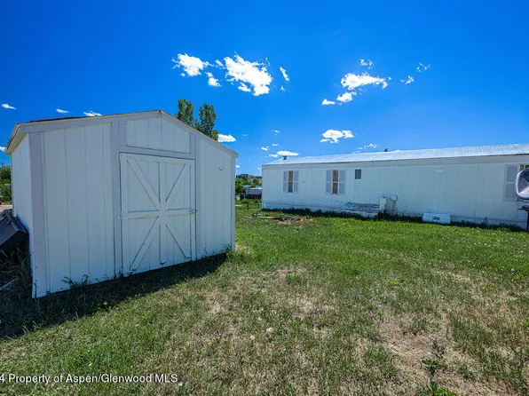2124 Redwood Pl, Craig, CO 81625