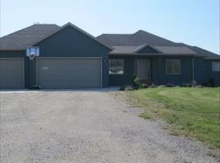 16896 Carolyn Dr, Harwood, ND 58042