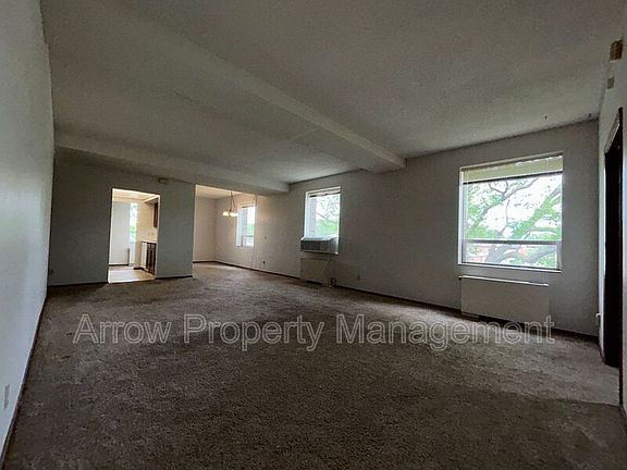 3rd image of 1011 K St APT 301
