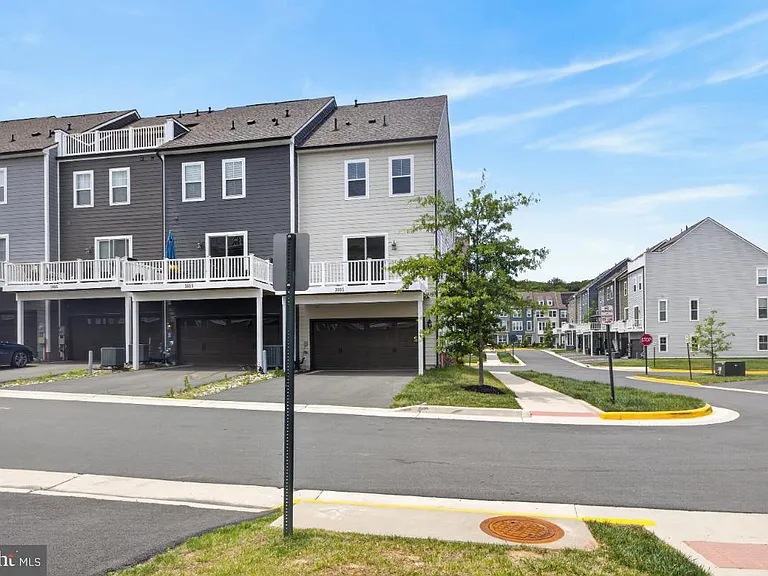 1601 Grove Chestnut Rd — Photo 38