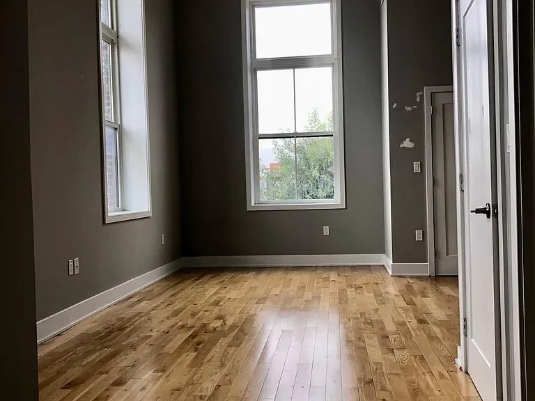1521-23 W Girard Ave #206 — Photo 5