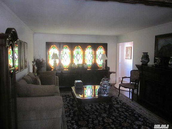 3rd image of 856 Cynthia Dr