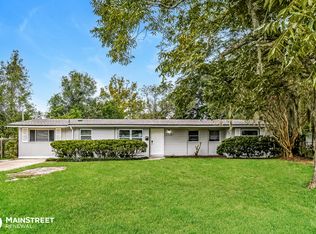 7532 Knoll Dr, Jacksonville, FL 32221