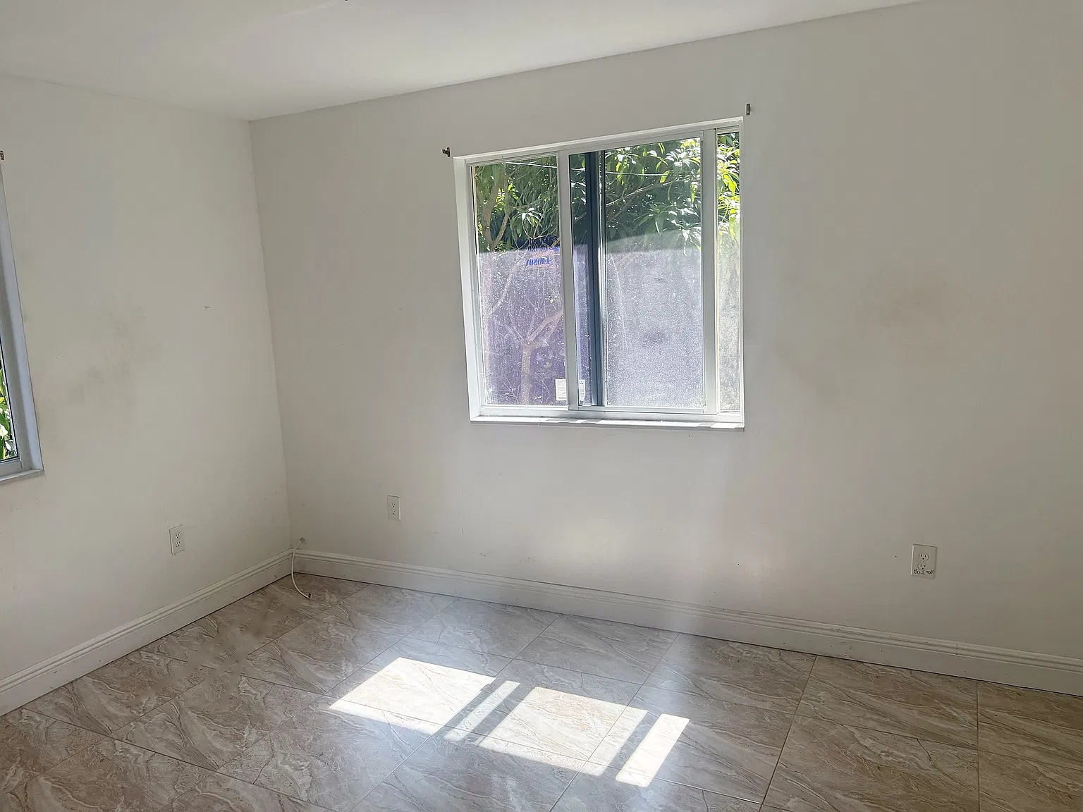 Studio, 500 sqft, $1,500 — Photo 3