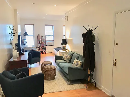 Rented by Maz Group NY | media 9