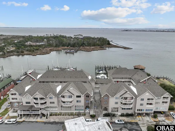 207 Queen Elizabeth Ave APT 17, Manteo, NC 27954