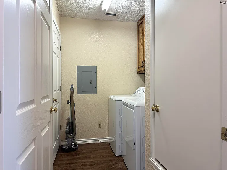 1373 Kincall Rd — Photo 13