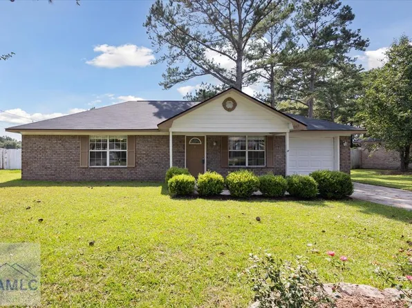 60 Angie St NE, Hinesville, GA 31313