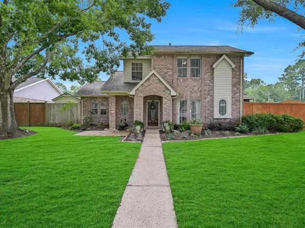 1018 Londonderry Ave, Friendswood, TX 77546