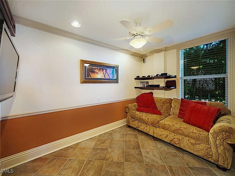 232 Bayshore Dr — Photo 24