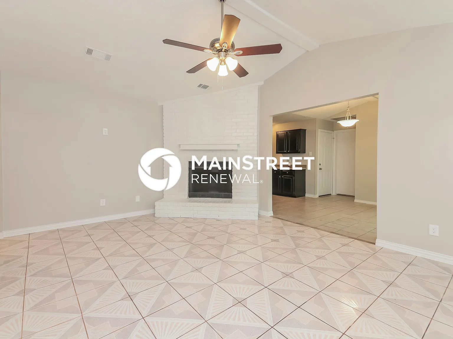 2400 Markland St — Photo 3