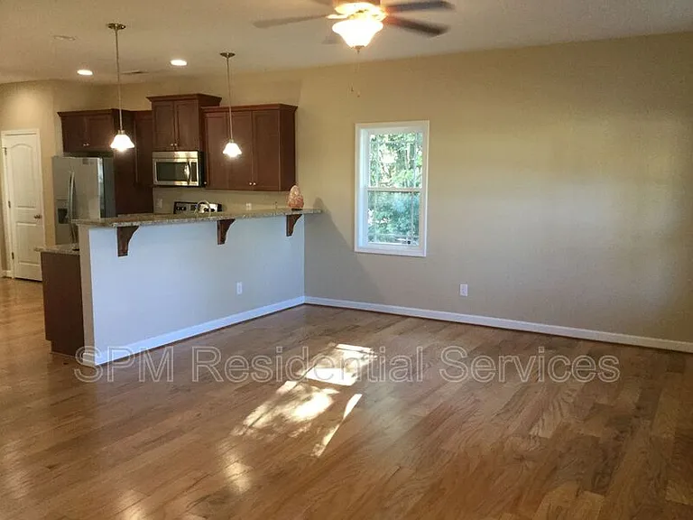 748 Chadwick Shores Dr — Photo 7