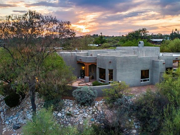 2nd image of 4055 N Camino Cardenal