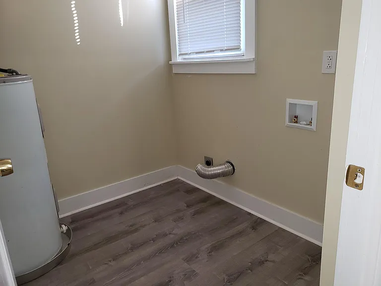 808 Metcalf St — Photo 7