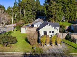 2021 McKeown Ln, Eureka, CA 95503