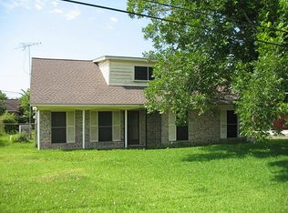 9028 Edgebrook Dr, Houston, TX 77075