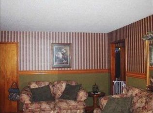 347 S Sunset Ave, Haysville, KS 67060